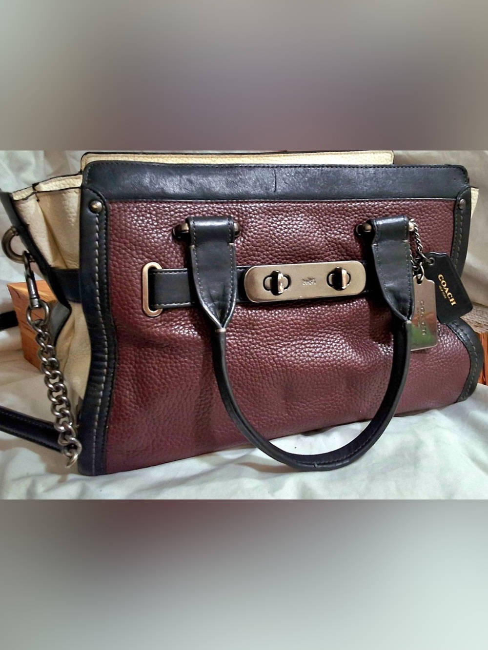 Coach Swagger 27 Pebbled Leather Satchel Vintage